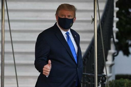 Ντοναλντ Τραμπ: Κρίσιμες οι επόμενες 48 ώρες για την υγεία του – Δεν απαντά ξεκάθαρα ο Λευκός Οίκος